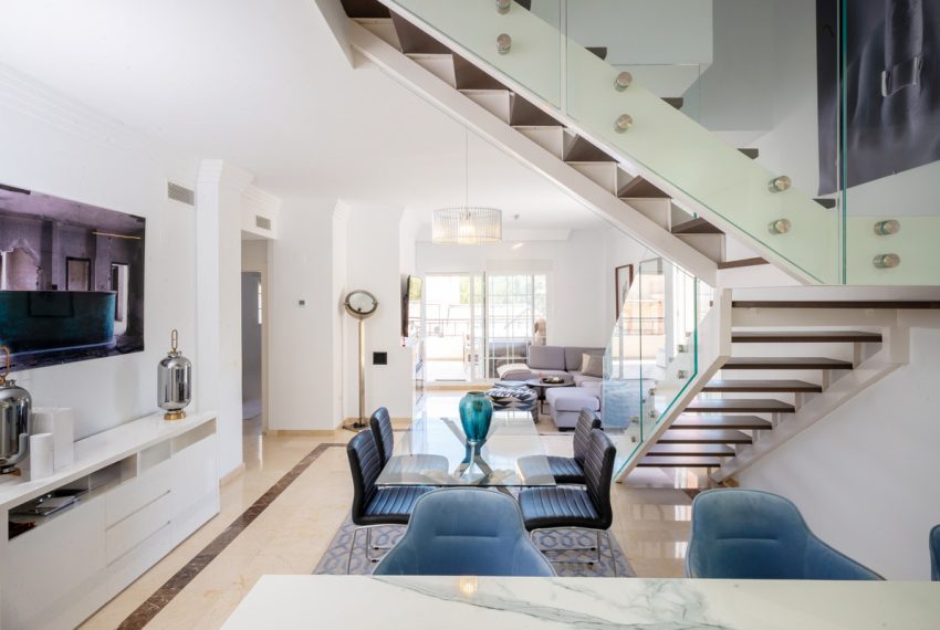 R4780420-Apartment-For-Sale-Nueva-Andalucia-Penthouse-Duplex-3-Beds-320-Built-2