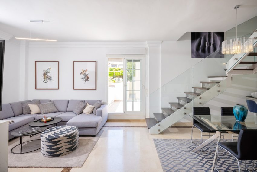 R4780420-Apartment-For-Sale-Nueva-Andalucia-Penthouse-Duplex-3-Beds-320-Built