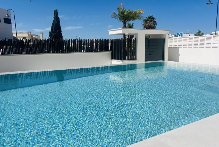R4792117-Villa-For-Sale-La-Cala-de-Mijas-Detached-4-Beds-337-Built-1