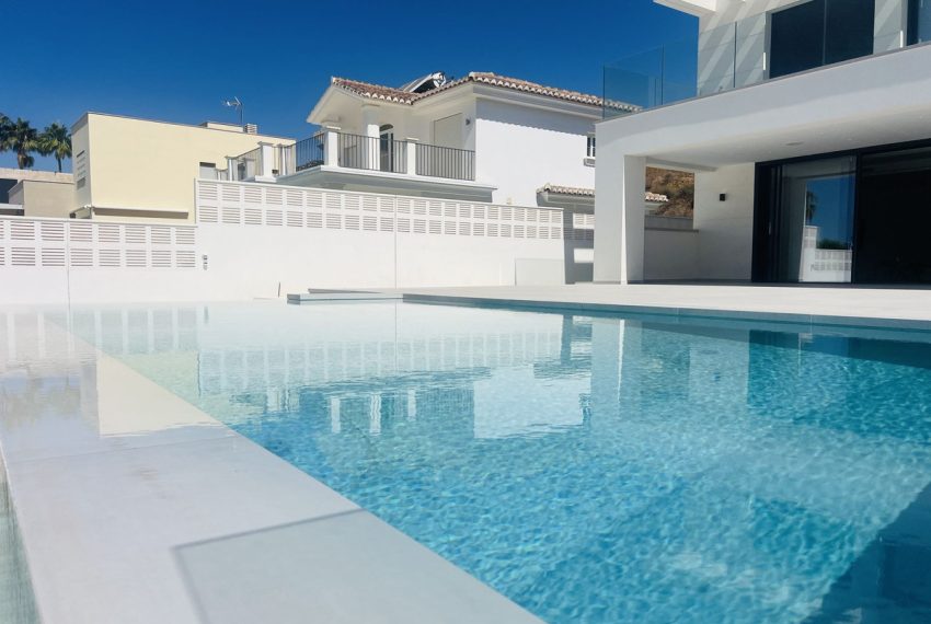 R4792117-Villa-For-Sale-La-Cala-de-Mijas-Detached-4-Beds-337-Built-2