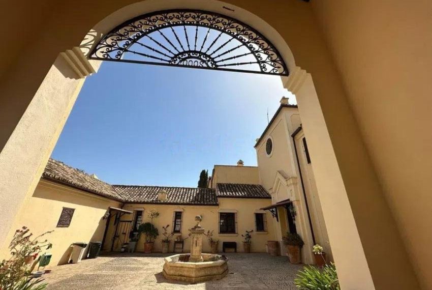 R4799740-Villa-For-Sale-La-Mairena-Detached-9-Beds-1480-Built-3