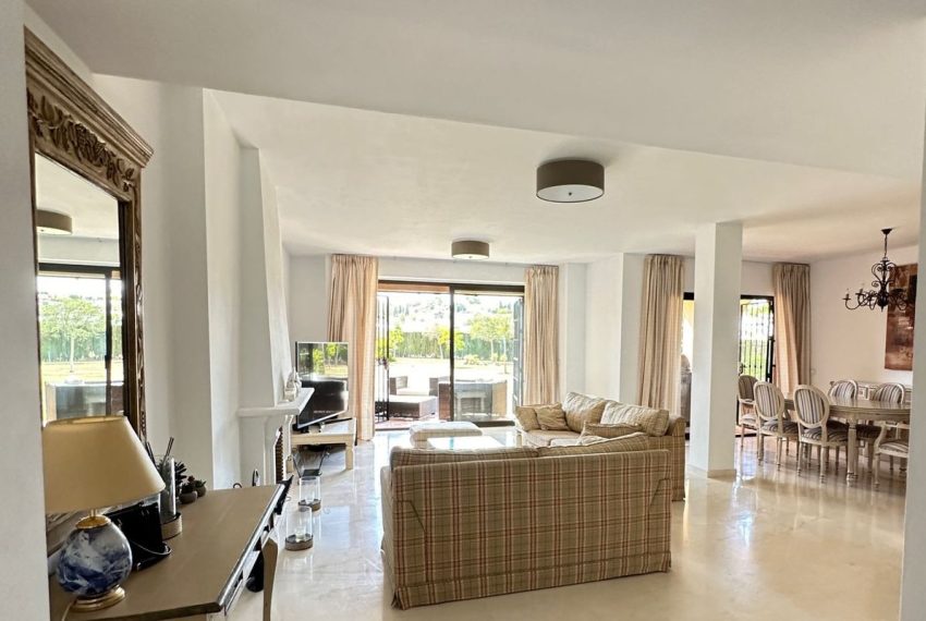 R4803481-Apartment-For-Sale-Estepona-Middle-Floor-3-Beds-166-Built-3