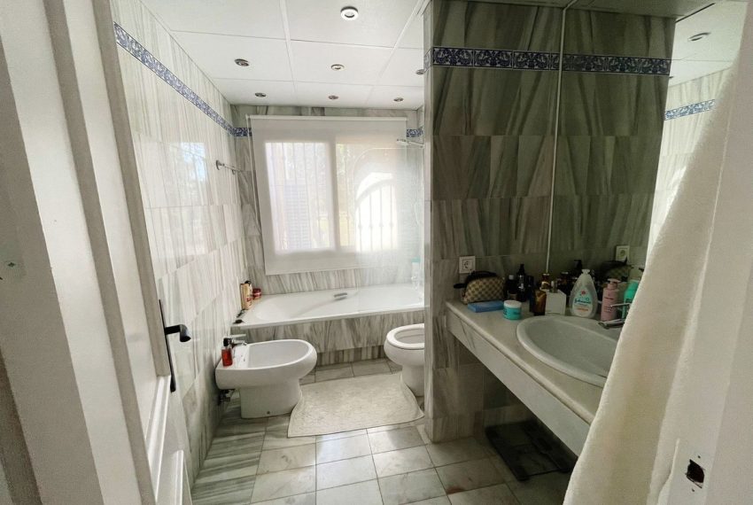R4803481-Apartment-For-Sale-Estepona-Middle-Floor-3-Beds-166-Built-5