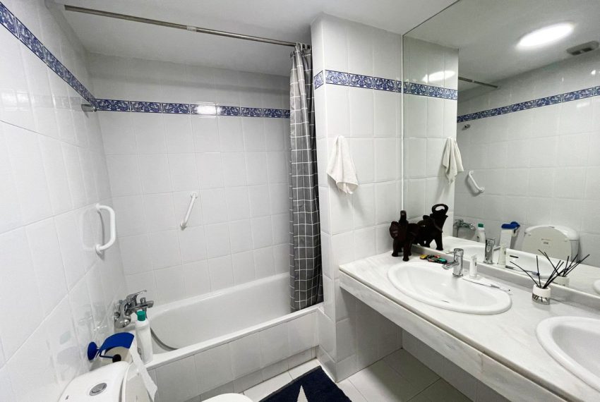 R4803481-Apartment-For-Sale-Estepona-Middle-Floor-3-Beds-166-Built-7