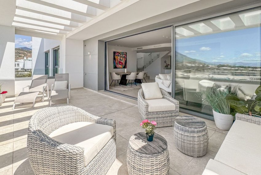 R4821937-Apartment-For-Sale-Santa-Clara-Penthouse-Duplex-3-Beds-183-Built-1