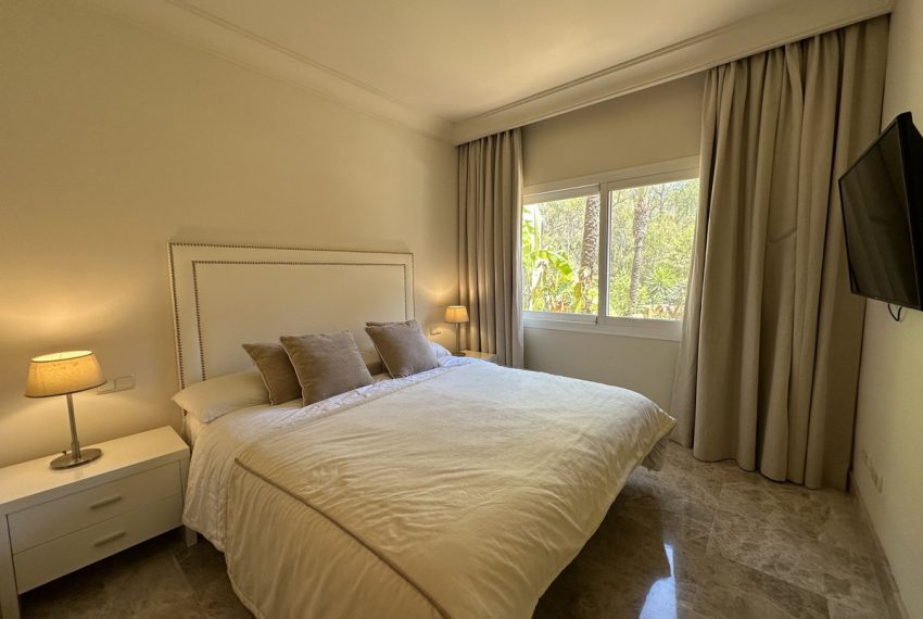 R4826191-Apartment-For-Sale-Nueva-Andalucia-Ground-Floor-3-Beds-120-Built-10