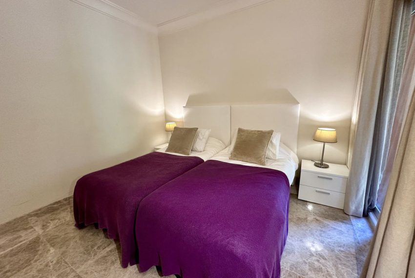 R4826191-Apartment-For-Sale-Nueva-Andalucia-Ground-Floor-3-Beds-120-Built-13
