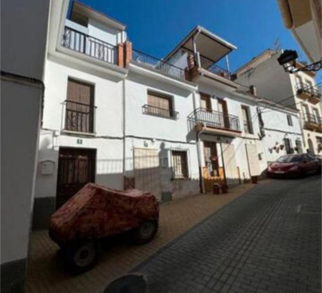 R4837483-Image 1-Terraced - 5 Beds - 145 Built