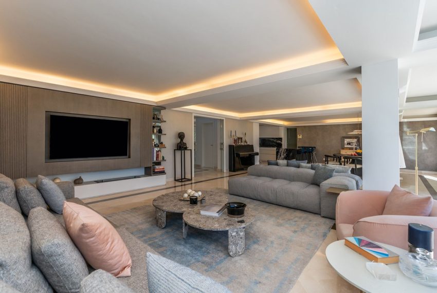 R4838776-Villa-For-Sale-The-Golden-Mile-Detached-4-Beds-416-Built-10