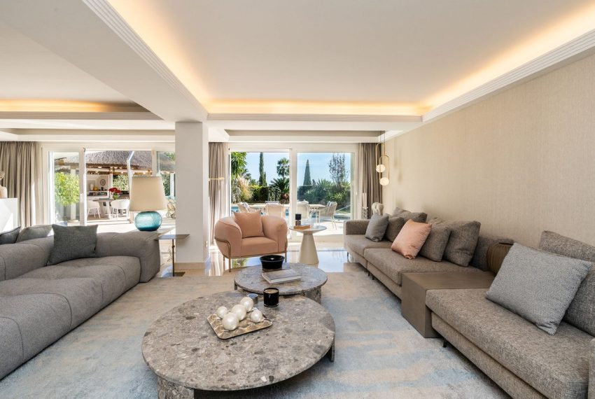 R4838776-Villa-For-Sale-The-Golden-Mile-Detached-4-Beds-416-Built-11