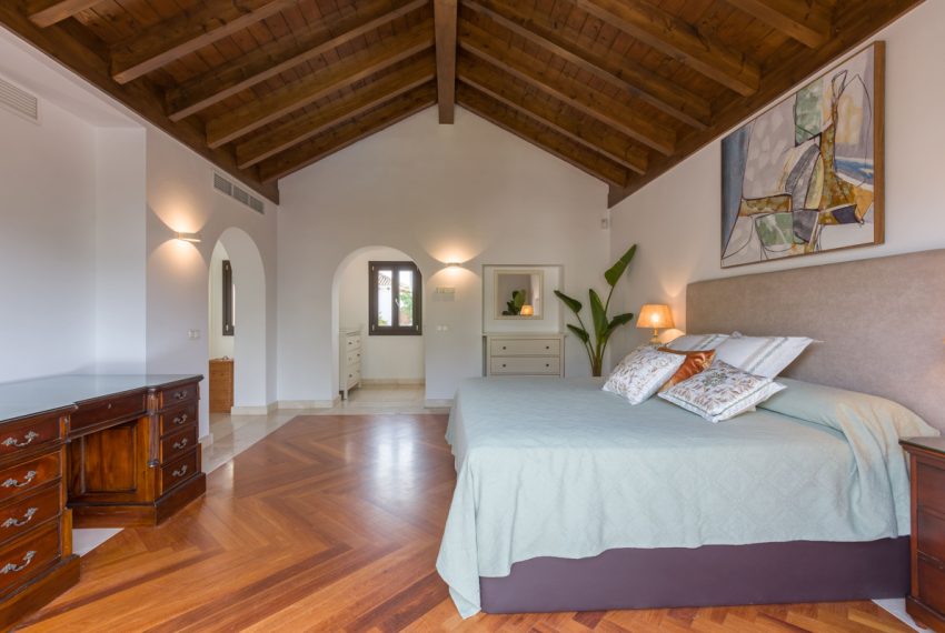 R4842343-Villa-For-Sale-Estepona-Detached-6-Beds-598-Built-18