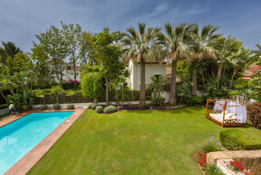 R4842343-Villa-For-Sale-Estepona-Detached-6-Beds-598-Built-4