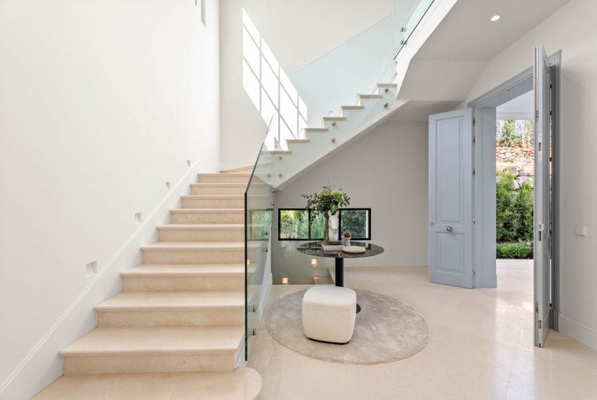 R4845940-Villa-For-Sale-Nueva-Andalucia-Detached-4-Beds-475-Built-12