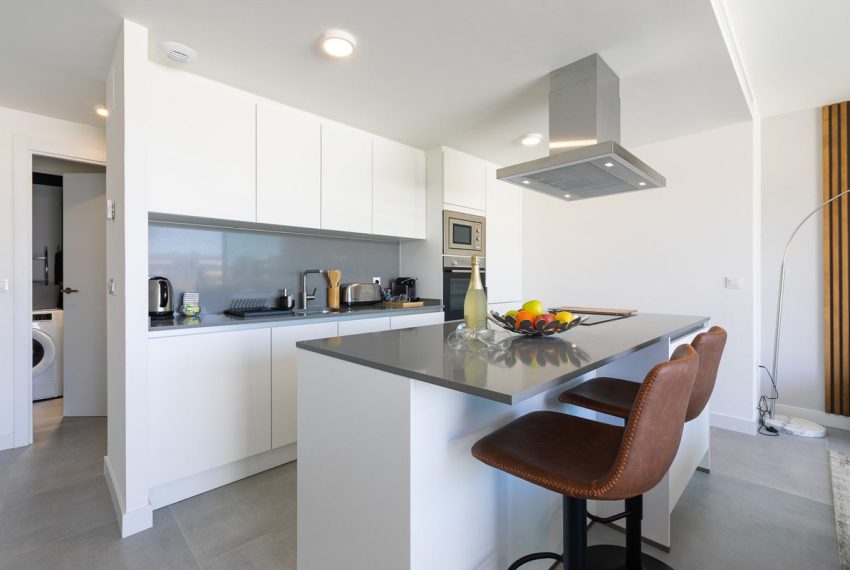 R4849336-Apartment-For-Sale-New-Golden-Mile-Penthouse-3-Beds-125-Built-2