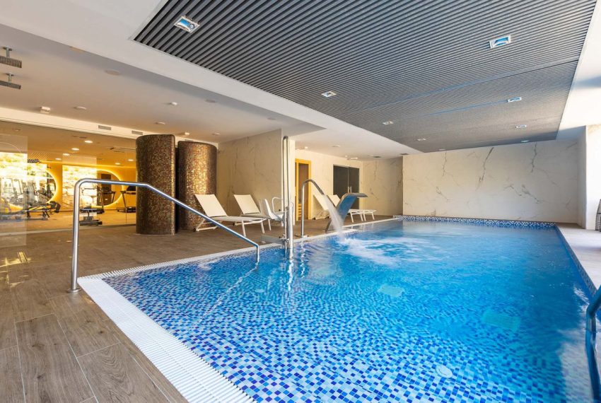 R4849336-Apartment-For-Sale-New-Golden-Mile-Penthouse-3-Beds-125-Built-4