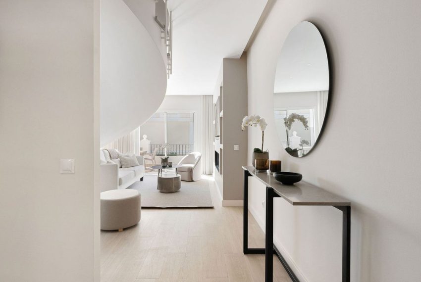 R4872013-Apartment-For-Sale-Aloha-Penthouse-Duplex-4-Beds-227-Built-1