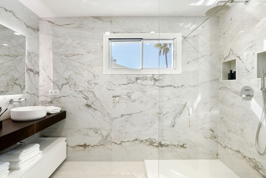 R4872013-Apartment-For-Sale-Aloha-Penthouse-Duplex-4-Beds-227-Built-16