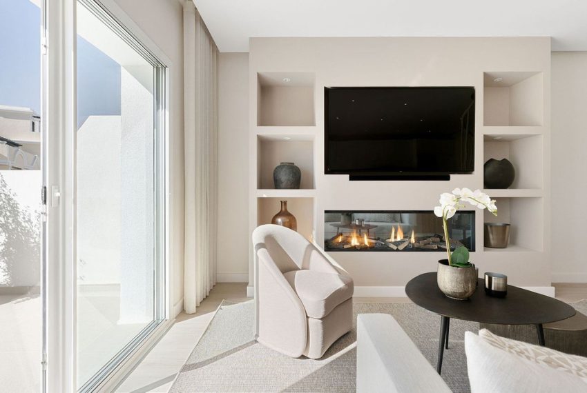 R4872013-Apartment-For-Sale-Aloha-Penthouse-Duplex-4-Beds-227-Built-8