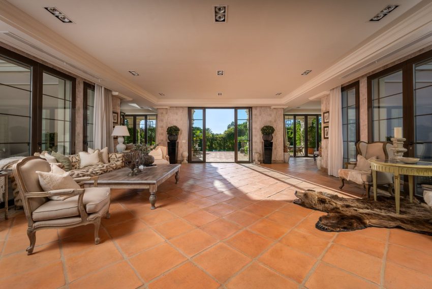 R4879378-Villa-For-Sale-Guadalmina-Baja-Detached-8-Beds-907-Built-9