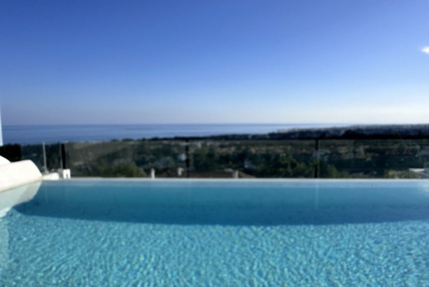 R4879927-Apartment-For-Sale-Sierra-Blanca-Penthouse-Duplex-4-Beds-405-Built-10