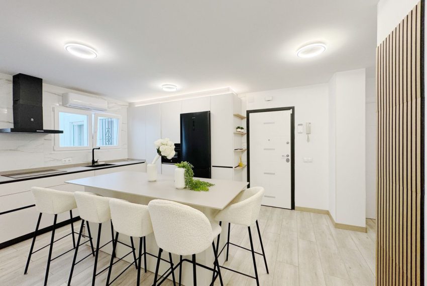 R4883299-Apartment-For-Sale-San-Pedro-de-Alcantara-Middle-Floor-6-Beds-174-Built-6