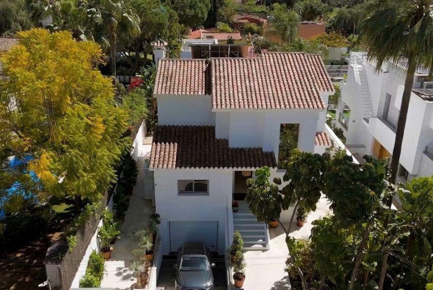 R4892566-Villa-For-Sale-The-Golden-Mile-Detached-4-Beds-344-Built-2