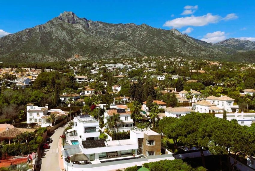 R4892566-Villa-For-Sale-The-Golden-Mile-Detached-4-Beds-344-Built-3