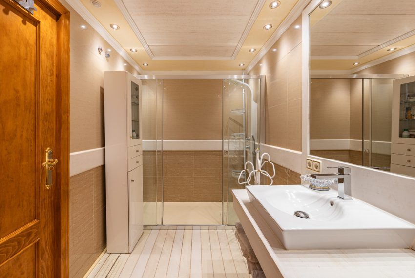 R4895914-Apartment-For-Sale-The-Golden-Mile-Middle-Floor-3-Beds-310-Built-11