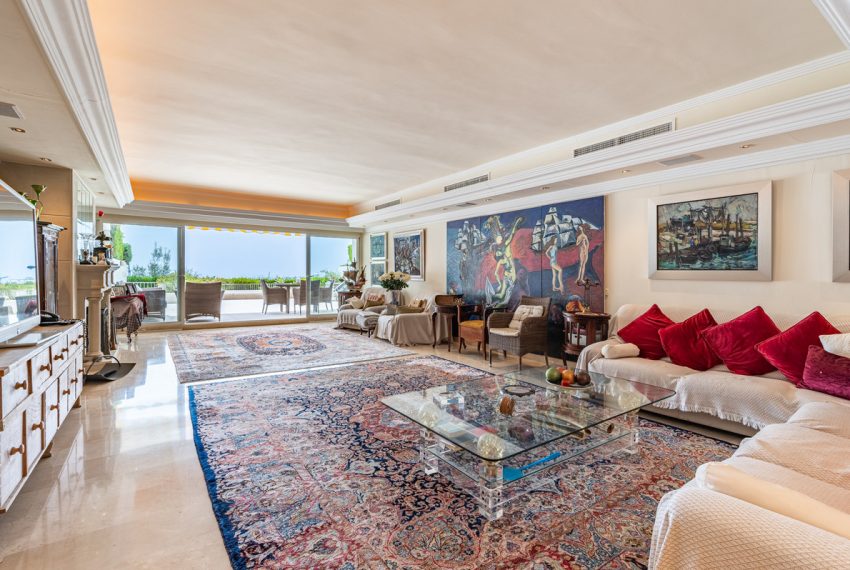 R4895914-Apartment-For-Sale-The-Golden-Mile-Middle-Floor-3-Beds-310-Built-2