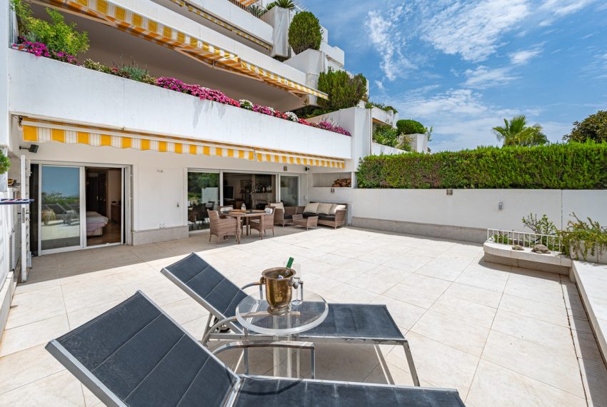 R4895914-Apartment-For-Sale-The-Golden-Mile-Middle-Floor-3-Beds-310-Built-6