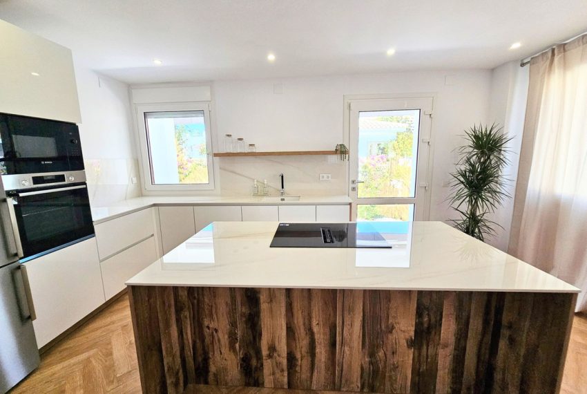 R4896514-Villa-For-Sale-La-Cala-de-Mijas-Detached-5-Beds-358-Built-8