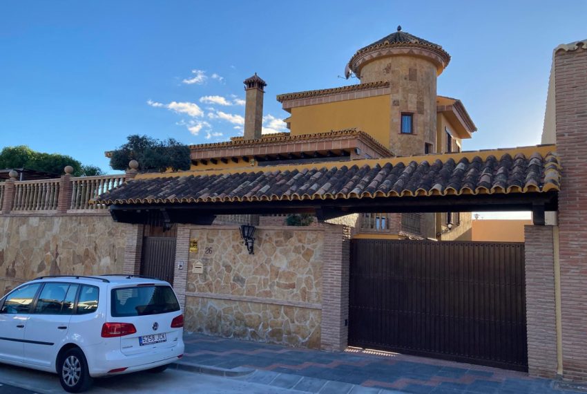 R4898086-Villa-For-Sale-Mijas-Costa-Detached-4-Beds-580-Built-13
