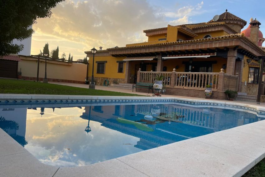 R4898086-Villa-For-Sale-Mijas-Costa-Detached-4-Beds-580-Built-15