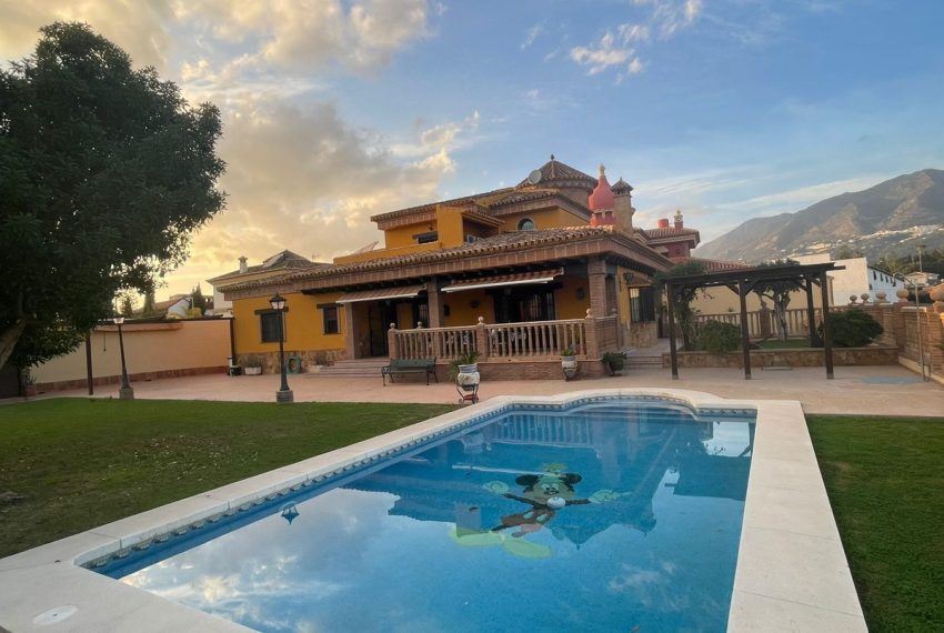 R4898086-Villa-For-Sale-Mijas-Costa-Detached-4-Beds-580-Built-5