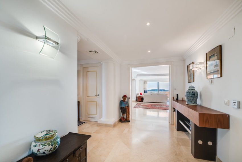 R4900537-Apartment-For-Sale-Nueva-Andalucia-Middle-Floor-3-Beds-195-Built-8