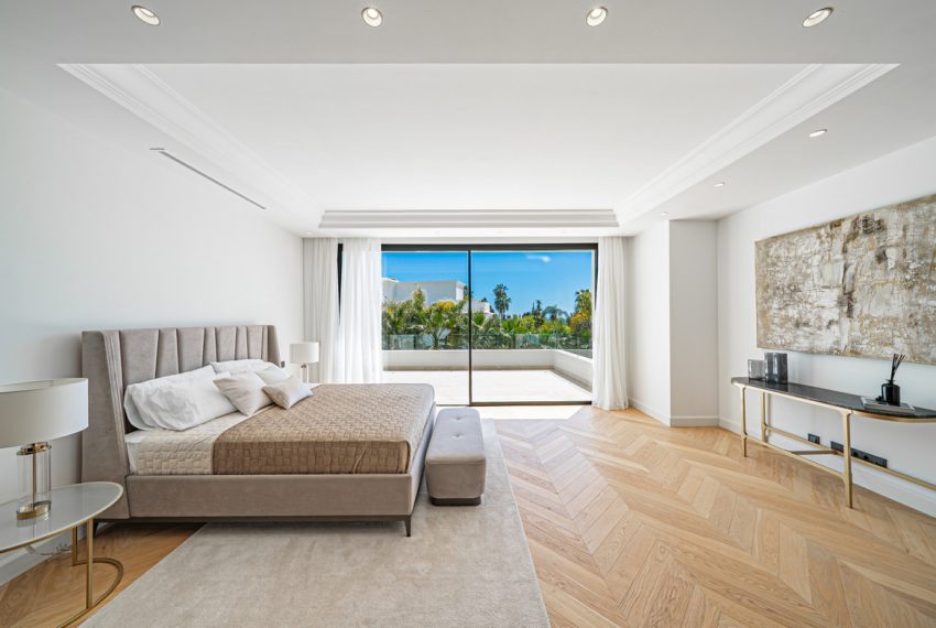 R4907779-Villa-For-Sale-The-Golden-Mile-Detached-6-Beds-647-Built-14