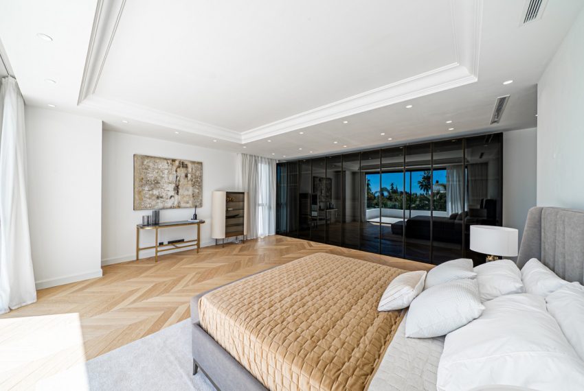 R4907779-Villa-For-Sale-The-Golden-Mile-Detached-6-Beds-647-Built-15