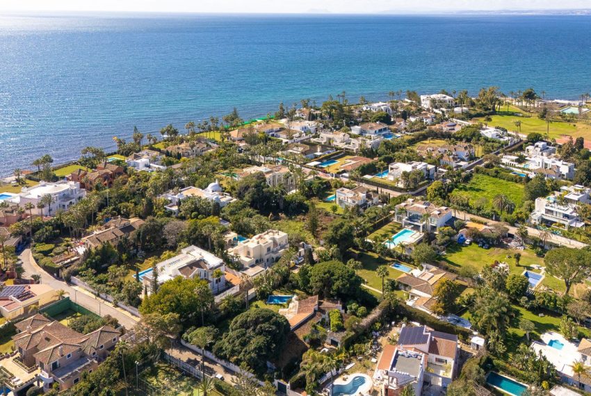 R4909318-Villa-For-Sale-New-Golden-Mile-Detached-4-Beds-200-Built-1