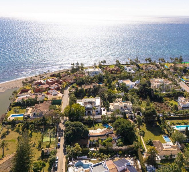 R4909318-Image 1-Detached - 4 Beds - 200 Built