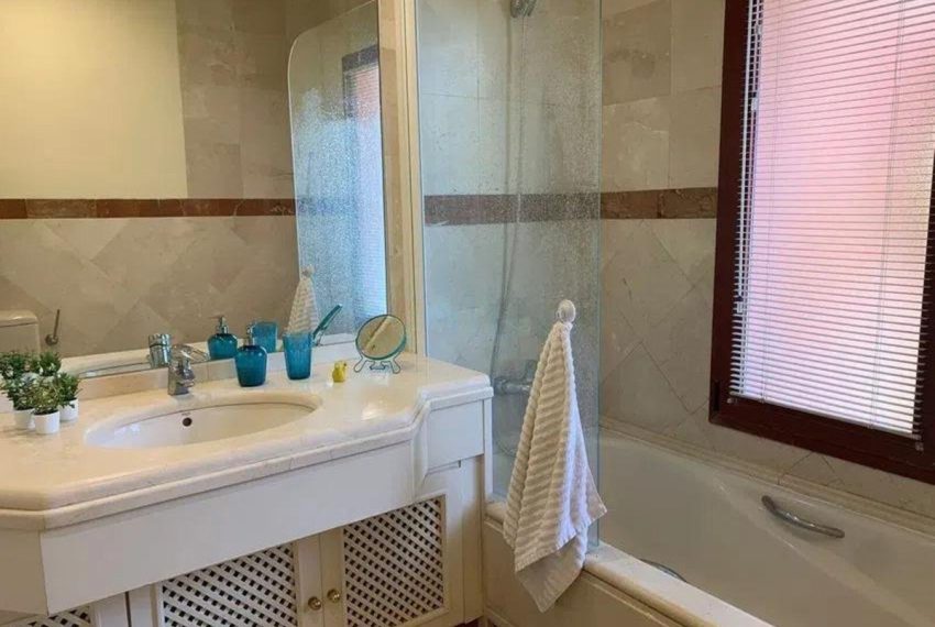 R4919704-Apartment-For-Sale-Elviria-Ground-Floor-4-Beds-150-Built-16