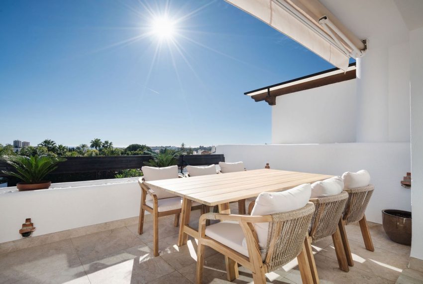 R4927246-Apartment-For-Sale-Nueva-Andalucia-Penthouse-2-Beds-66-Built-1