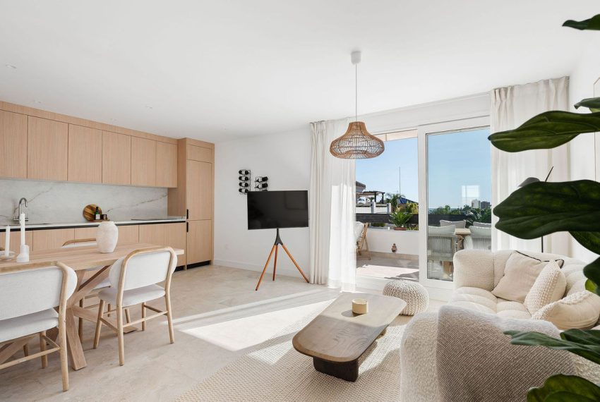 R4927246-Apartment-For-Sale-Nueva-Andalucia-Penthouse-2-Beds-66-Built