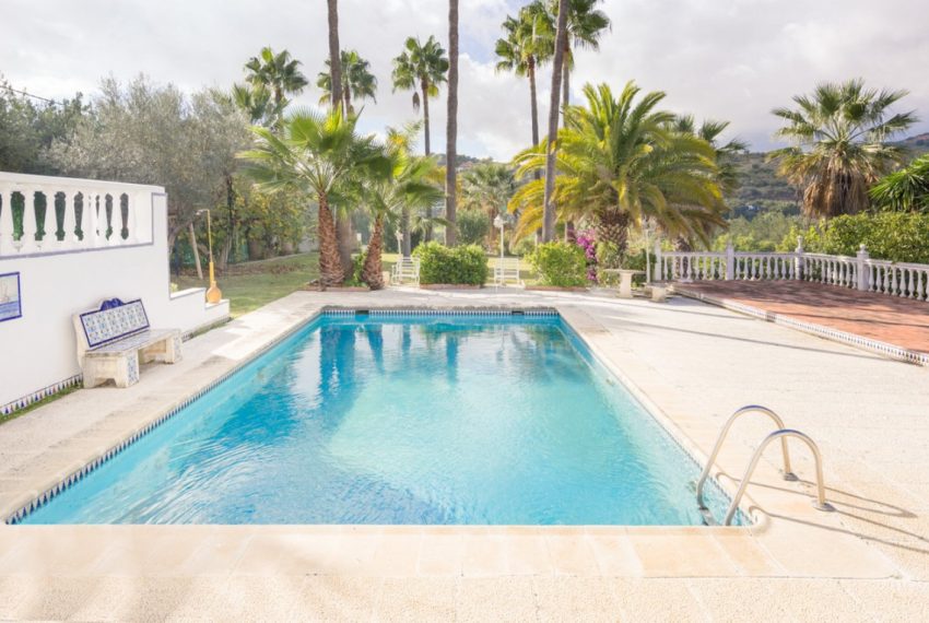 R4930834-Villa-For-Sale-El-Padron-Finca-3-Beds-262-Built-1