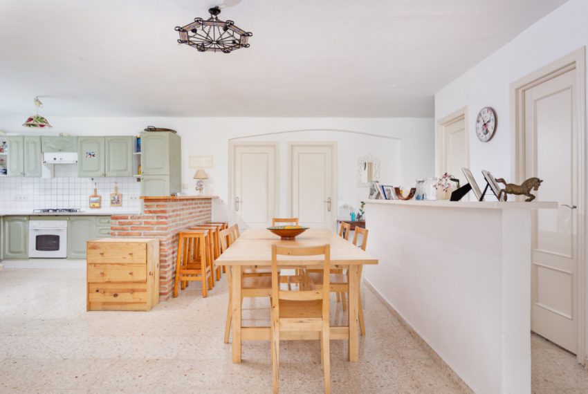 R4930834-Villa-For-Sale-El-Padron-Finca-3-Beds-262-Built-2