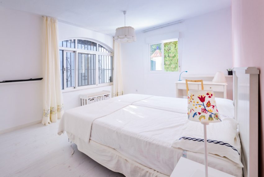 R4930834-Villa-For-Sale-El-Padron-Finca-3-Beds-262-Built-8