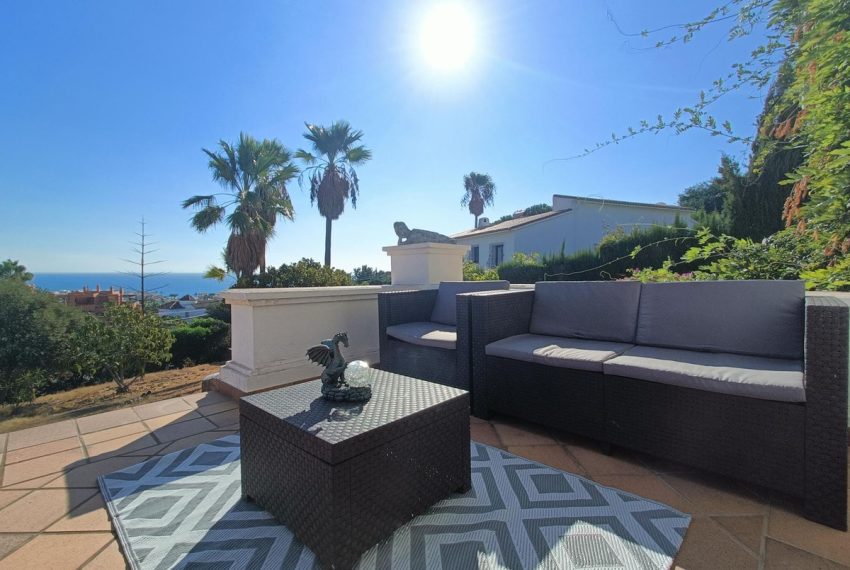 R4935334-Villa-For-Sale-Estepona-Detached-3-Beds-302-Built