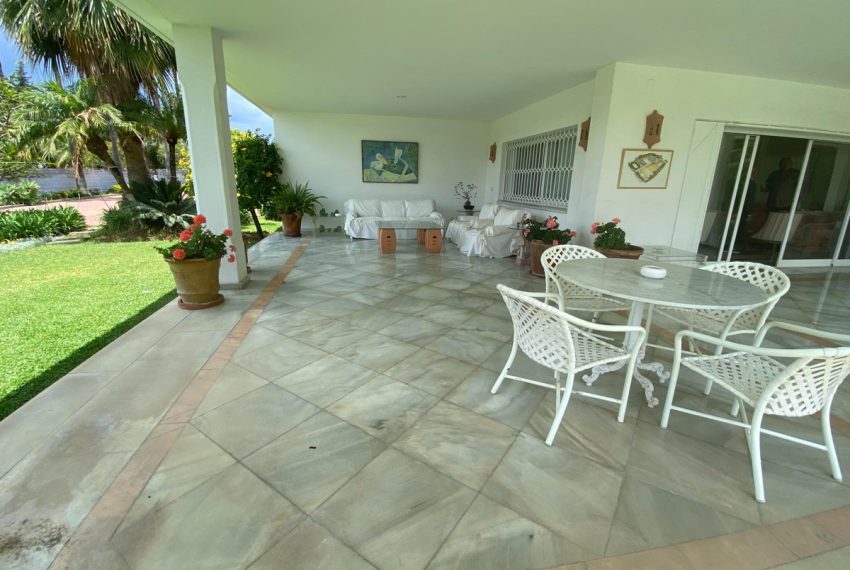 R4941982-Villa-For-Sale-Guadalmina-Baja-Detached-8-Beds-1500-Built-7