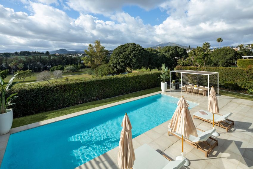R4942402-Villa-For-Sale-Nueva-Andalucia-Detached-6-Beds-342-Built-11