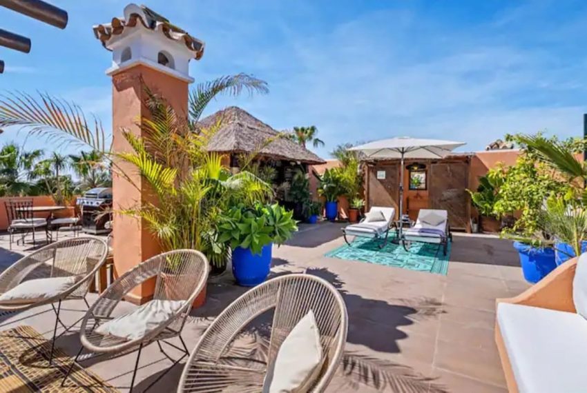 R4943269-Apartment-For-Sale-New-Golden-Mile-Penthouse-4-Beds-165-Built