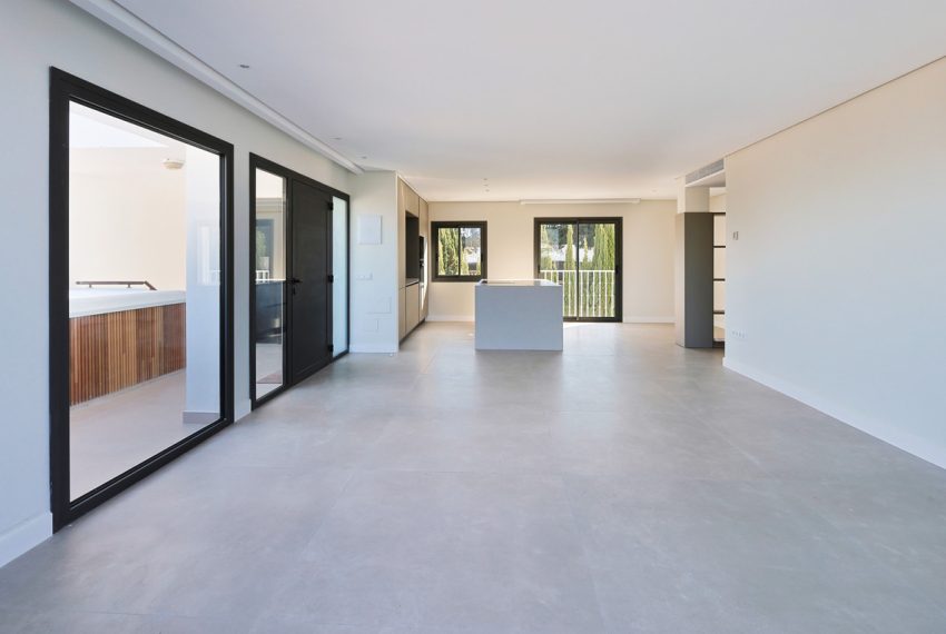R4949515-Apartment-For-Sale-Nueva-Andalucia-Middle-Floor-2-Beds-185-Built-13